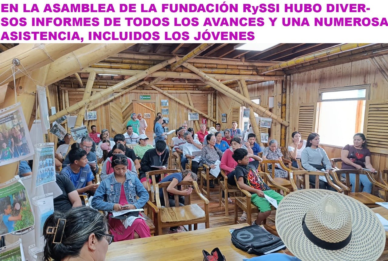 Participantes en la Asamblea